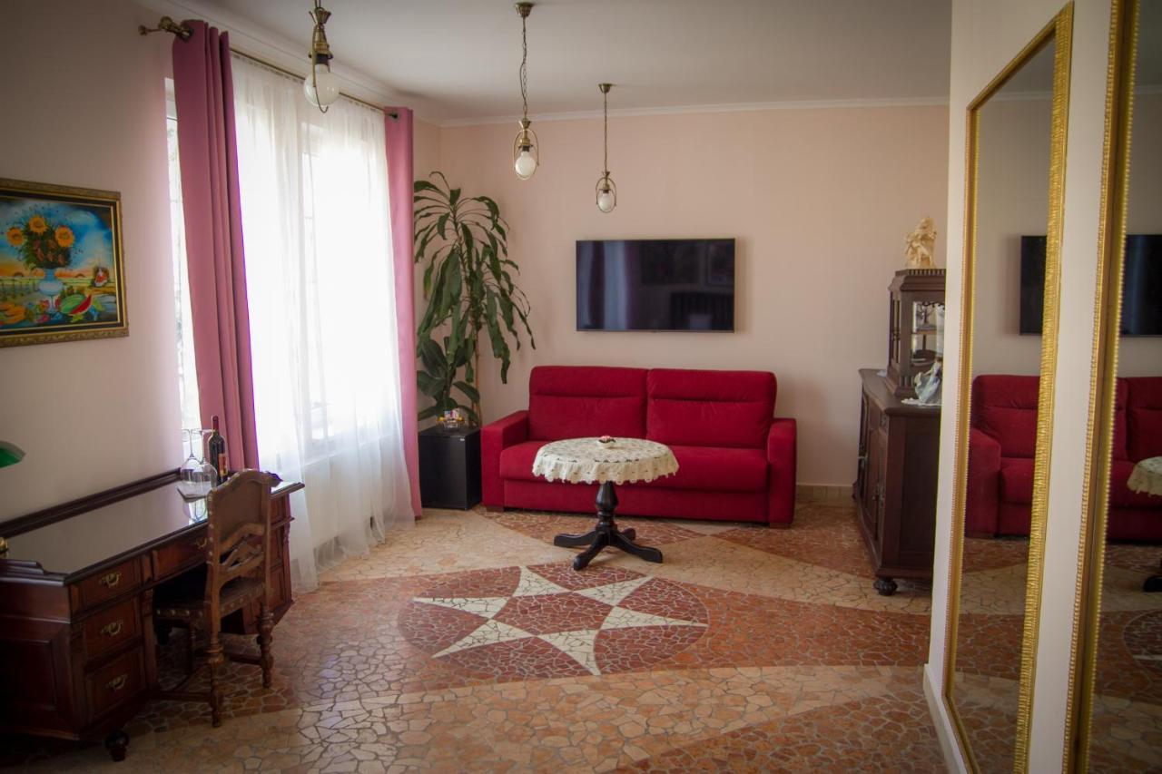 Hotel Bojnicky Vinny Dom بايموتْسْ المظهر الخارجي الصورة