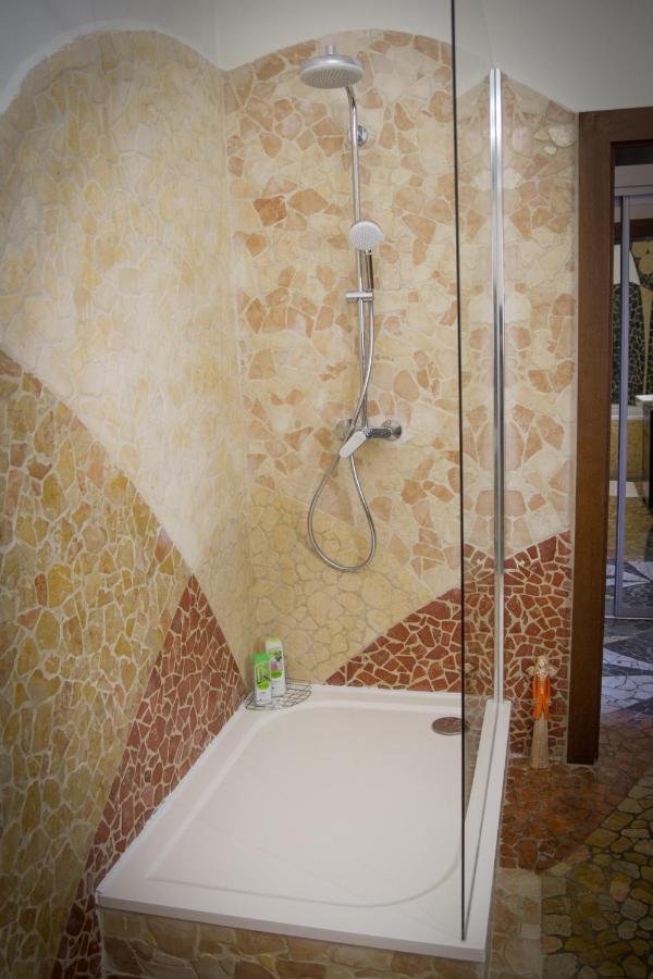 Hotel Bojnicky Vinny Dom بايموتْسْ المظهر الخارجي الصورة