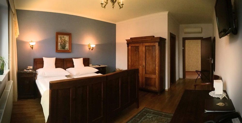 Hotel Bojnicky Vinny Dom بايموتْسْ المظهر الخارجي الصورة