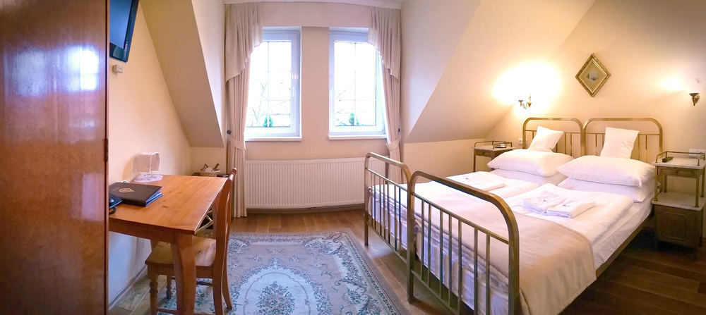 Hotel Bojnicky Vinny Dom بايموتْسْ المظهر الخارجي الصورة