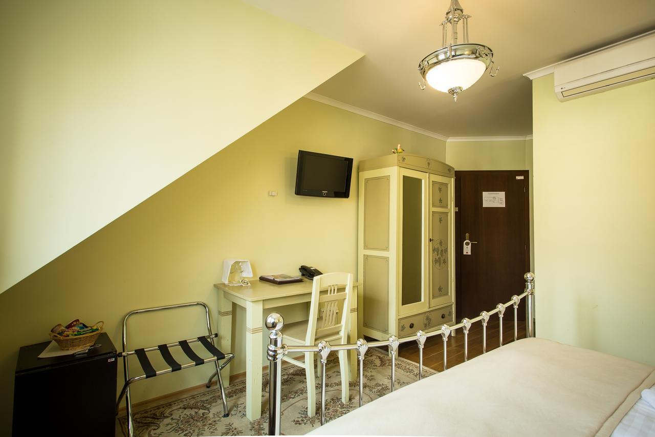 Hotel Bojnicky Vinny Dom بايموتْسْ المظهر الخارجي الصورة