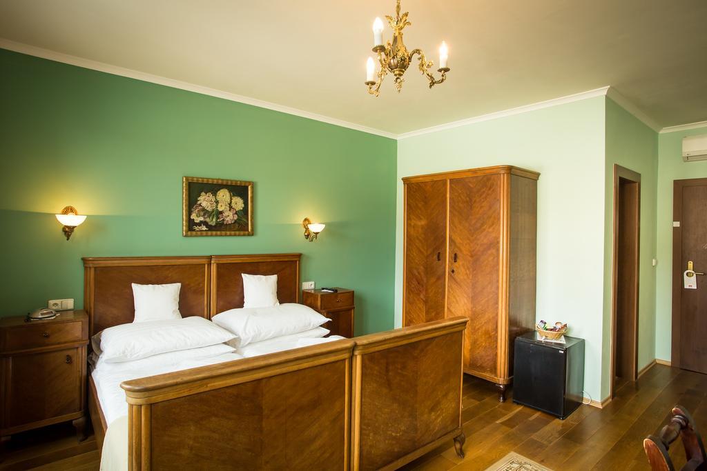 Hotel Bojnicky Vinny Dom بايموتْسْ المظهر الخارجي الصورة